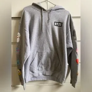 Hot topic bt21 hoodie outlet